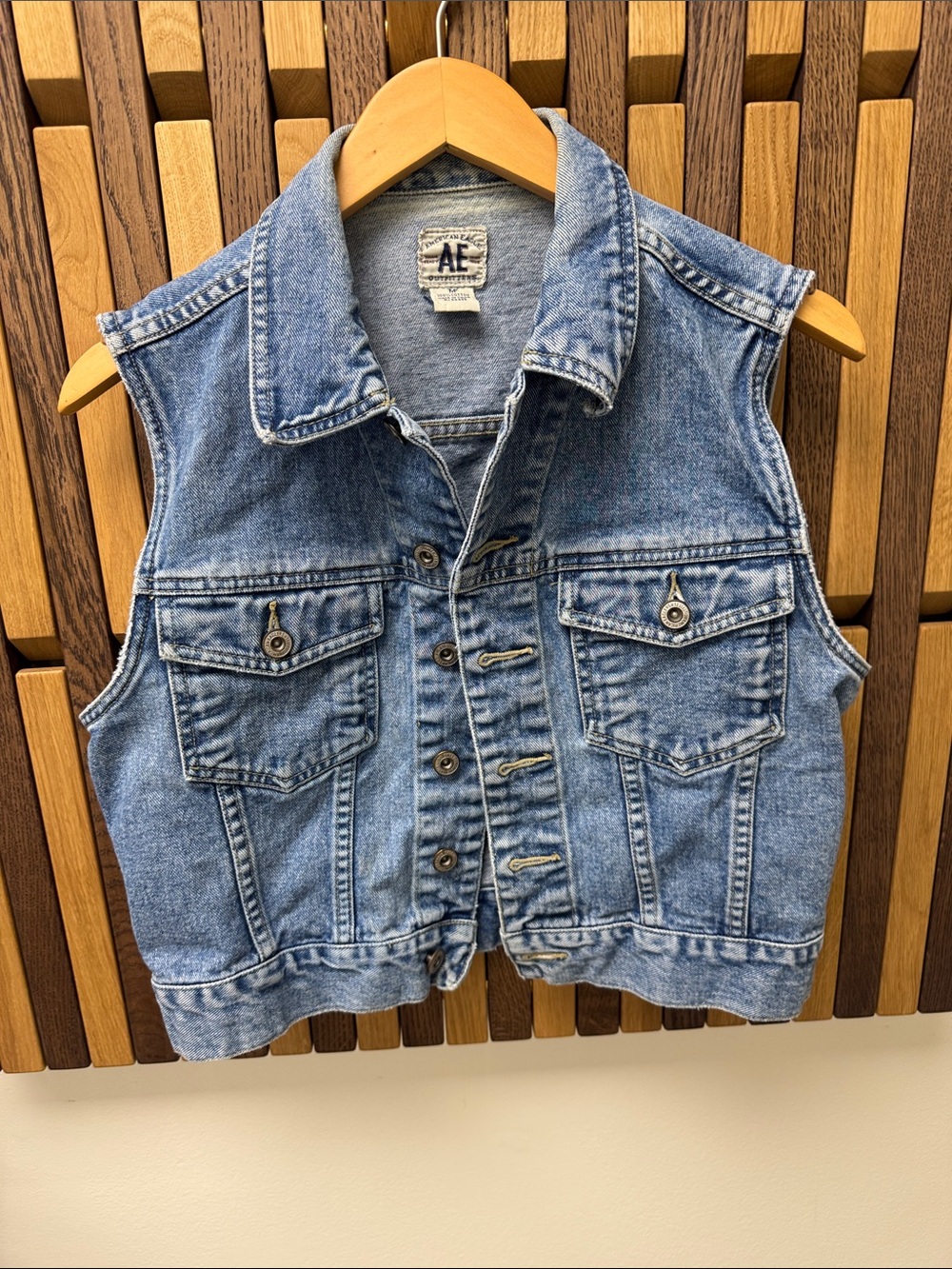 American Eagle Outfitters Vintage Denim Vest, size M